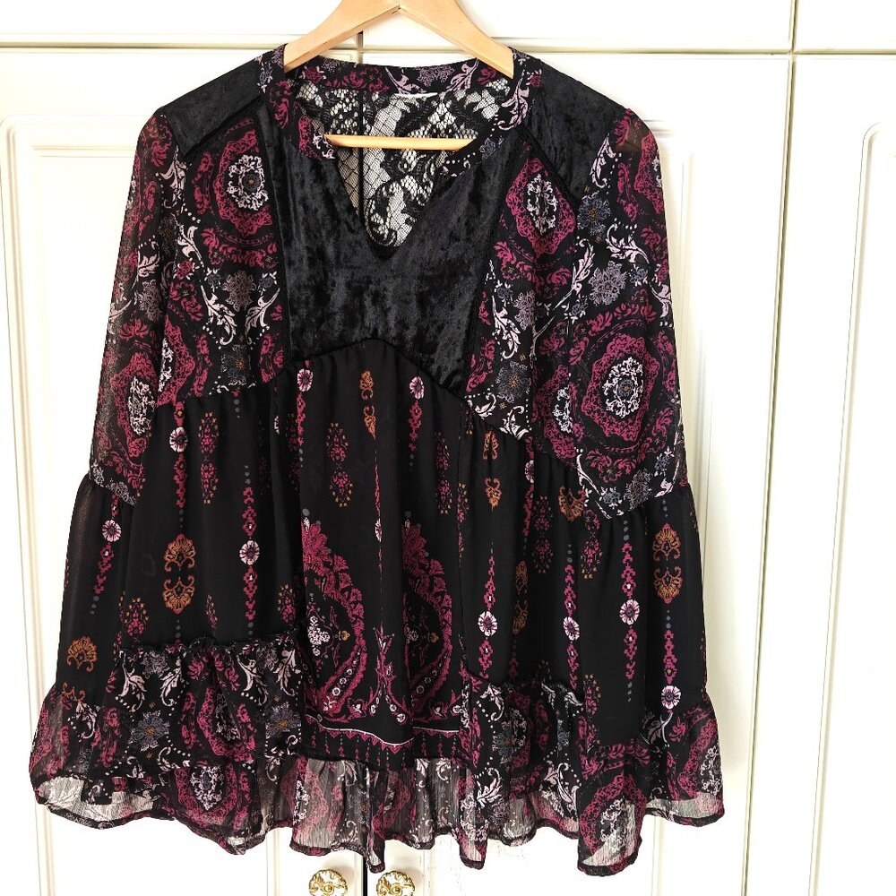 Burgundy/Black/White Women's Top, Size Large, New - Picture 1 of 4